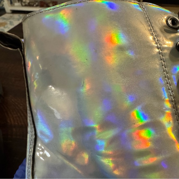 N.Y.L.A. Holographic Silver Iridescent Combat Boots Size 6 - Picture 10 of 11